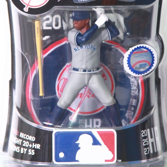 Didi Gregorius 6" Baseball Figurine by Imports Dragon as a New York Yankee - Picture 4 of 6